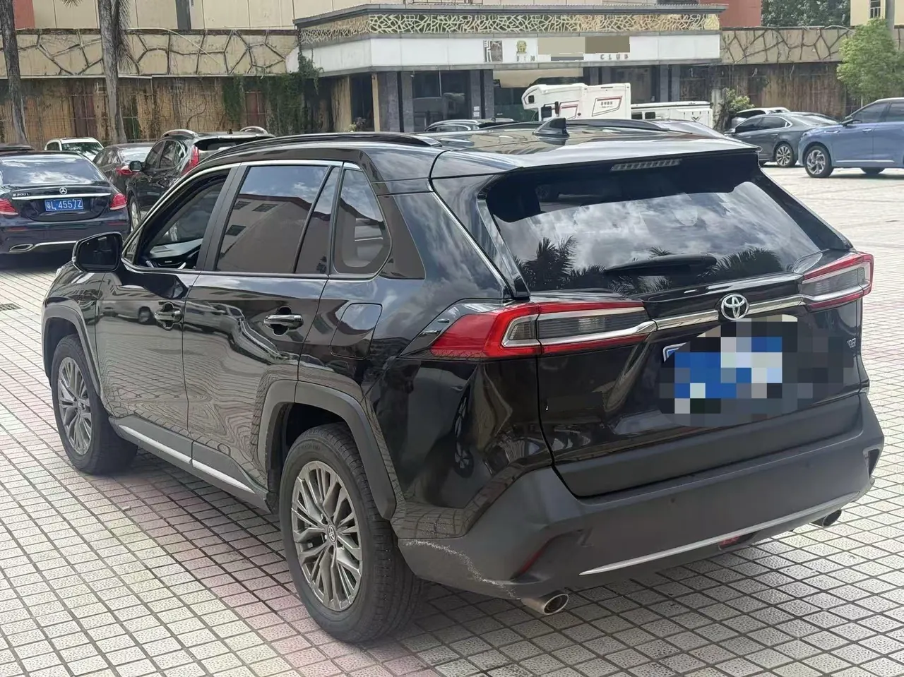 Toyota 2023 Willanda 2.0 Stepless Two-Drive Luxury PLUS Edition Automatic Gear 4