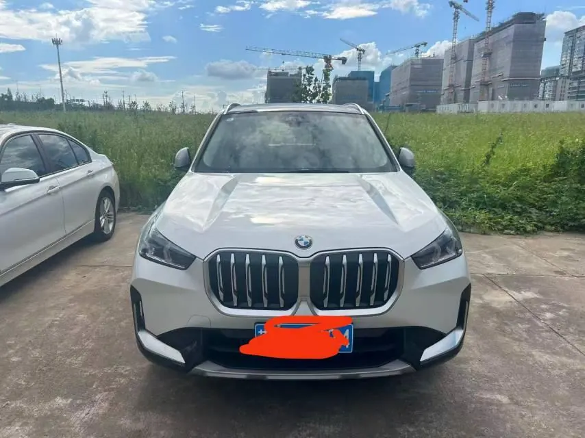 BMW 2023 X1 sDrive25Li 2.0T X design set automatic gear 3
