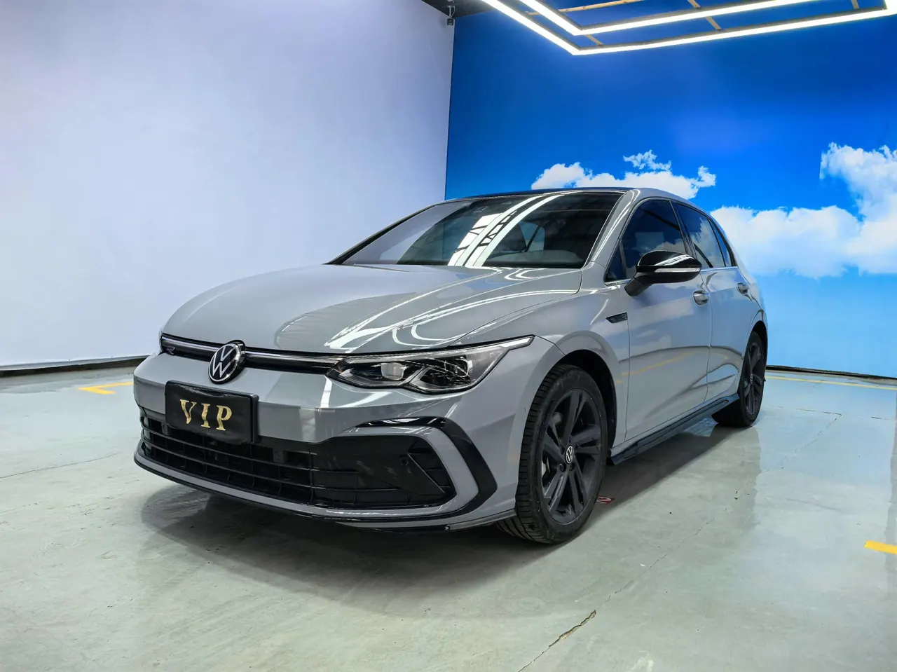 Volkswagen 2021 Golf 8 R-Line 1.4TSI 280TSI Automatic - View 1