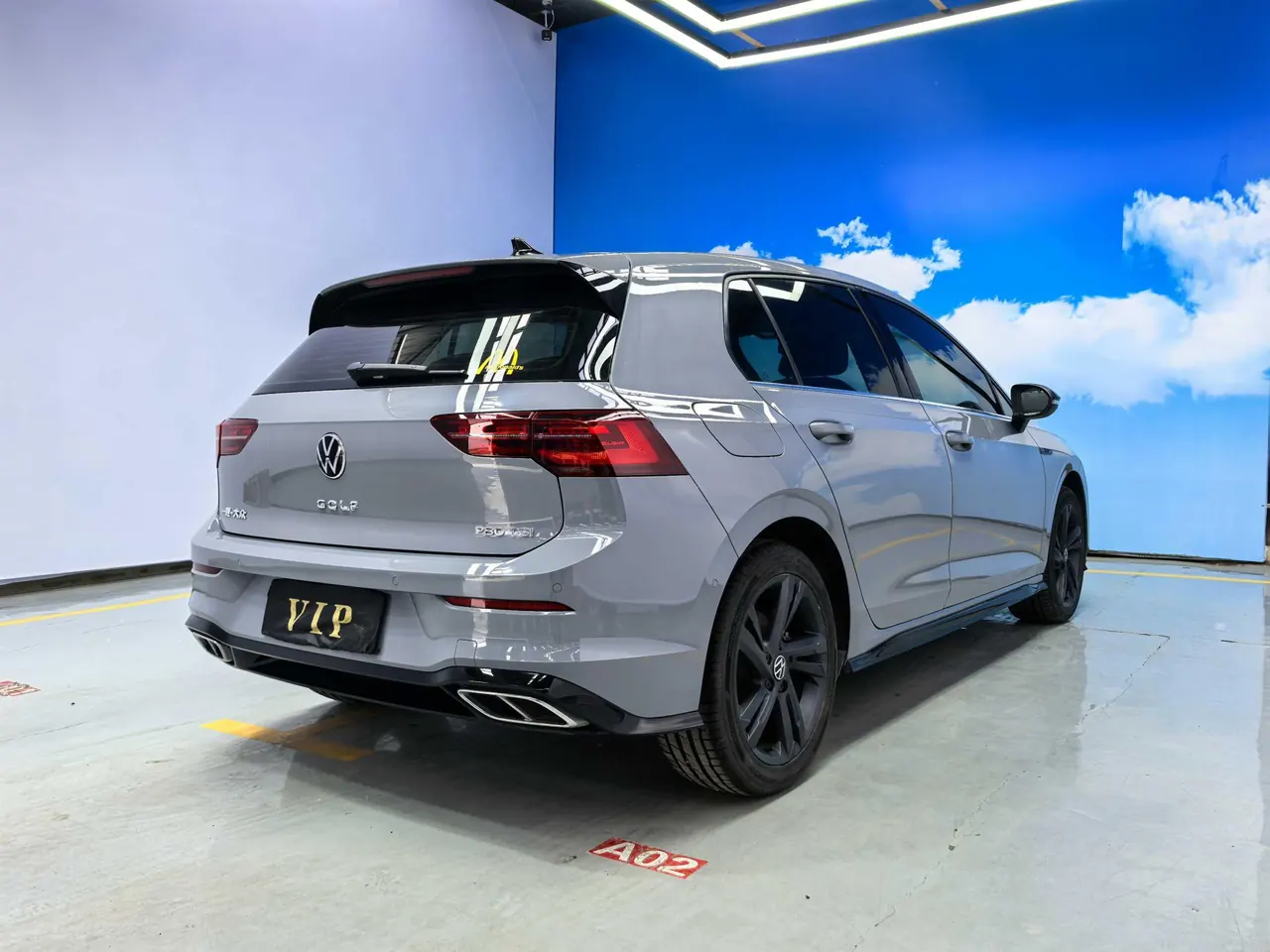 Volkswagen 2021 Golf 8 R-Line 1.4TSI 280TSI Automatic 5