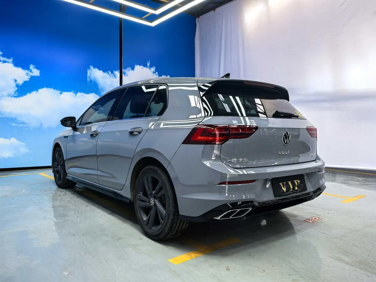 Volkswagen 2021 Golf 8 R-Line 1.4TSI 280TSI Automatic 7