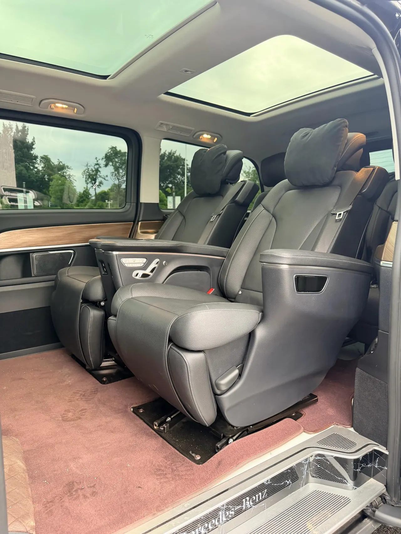 Mercedes Benz V 2021V 260 2.0T Premium Edition Automatic Gear 5
