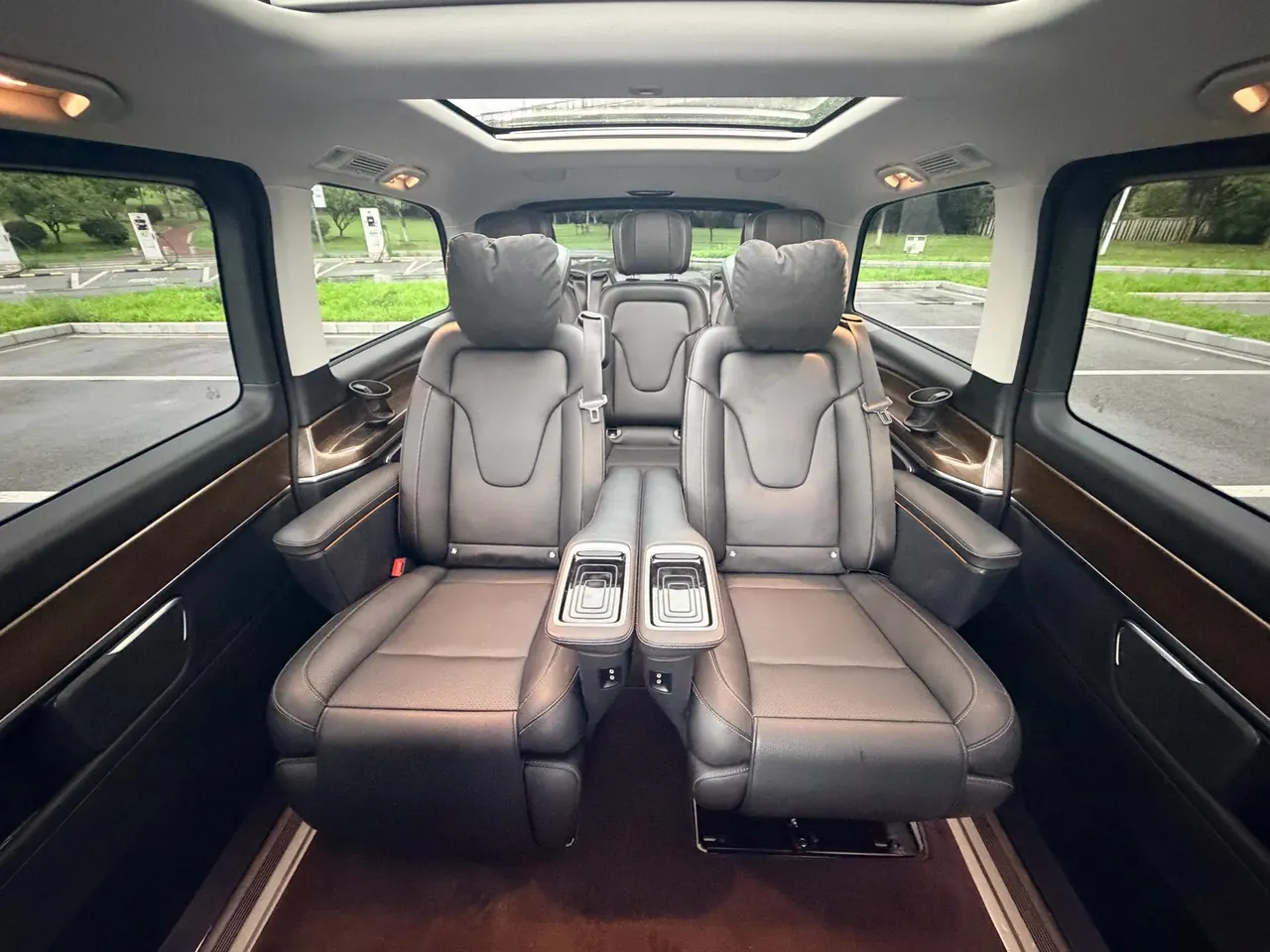 Mercedes Benz V 2021V 260 2.0T Premium Edition Automatic Gear 6