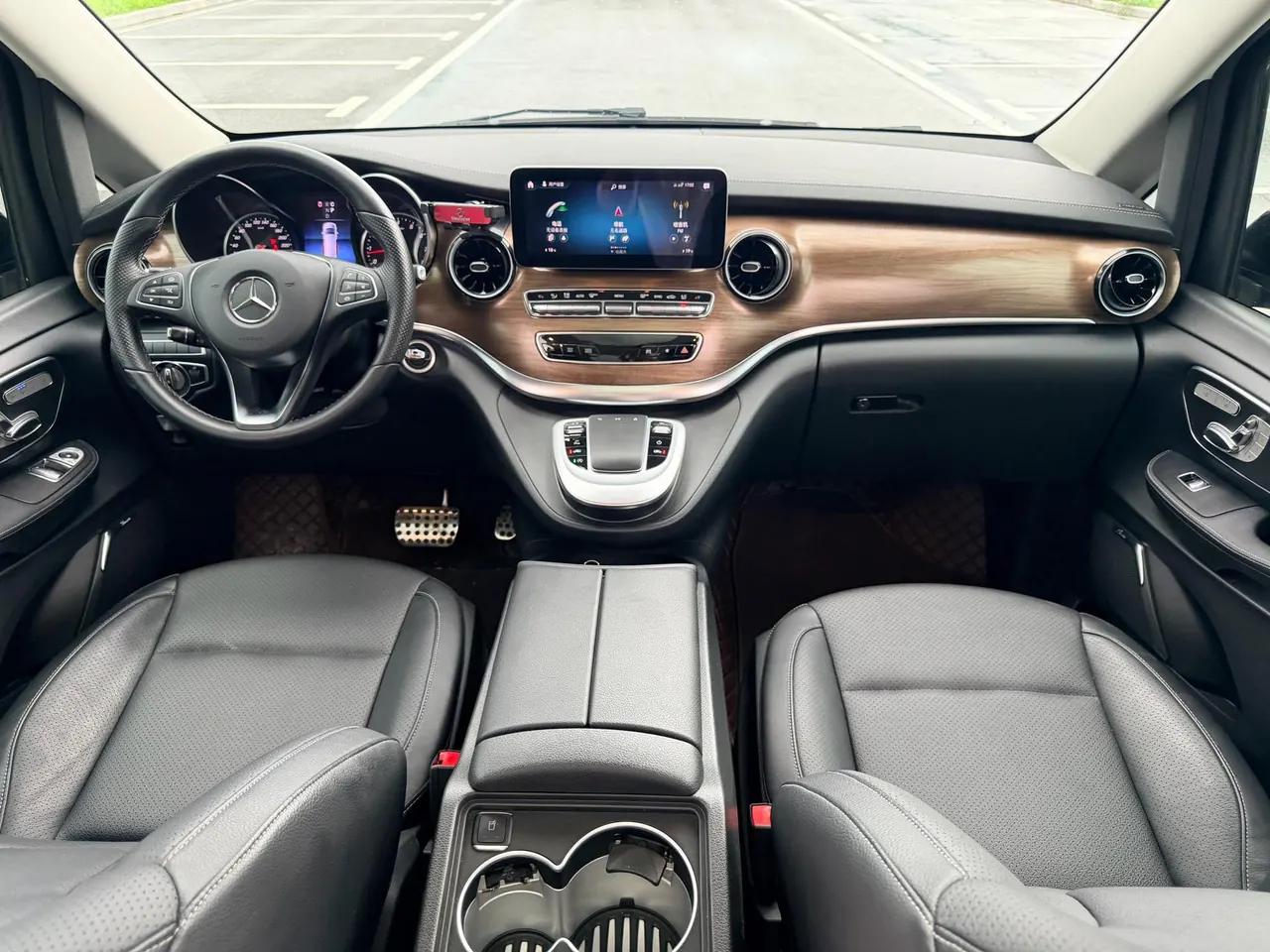 Mercedes Benz V 2021V 260 2.0T Premium Edition Automatic Gear 8