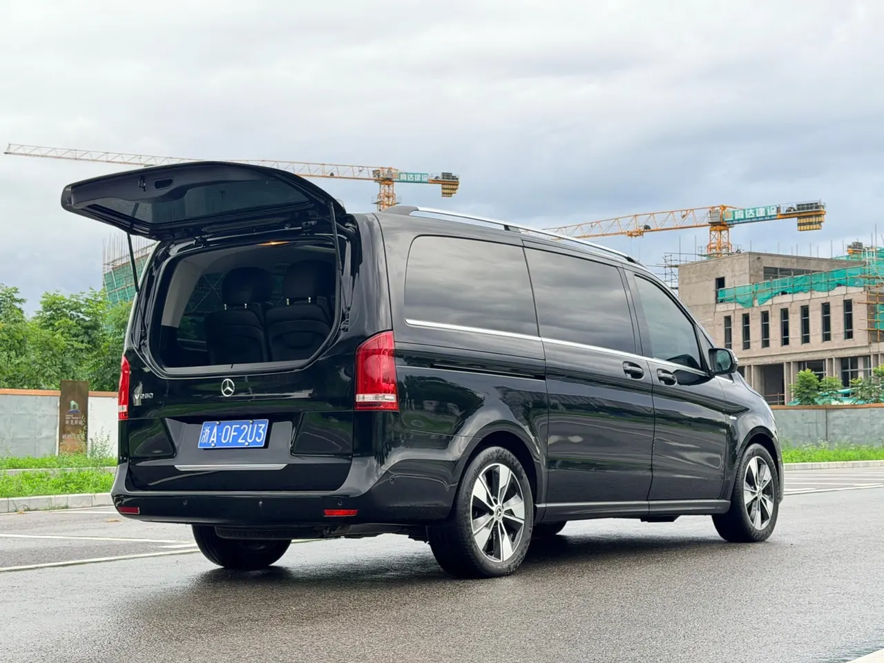 Mercedes Benz V 2021V 260 2.0T Premium Edition Automatic Gear 9