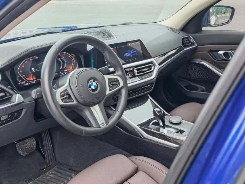 BMW 3 Series 2020 325Li 2.0T M Sports Suit Automatic Gear 4