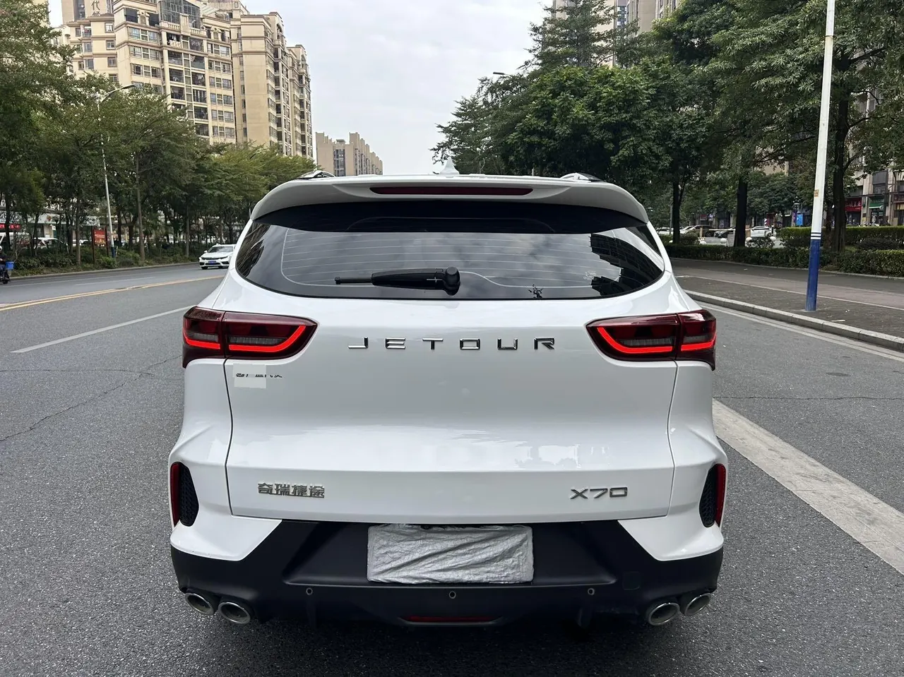 Jetour 2023 X70 1.5T Exceed PRO Edition 7-seat Automatic Gear 5