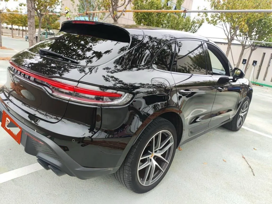 Porsche Macan (Imported) 2023 Macan 2.0T Automatic Gear 4