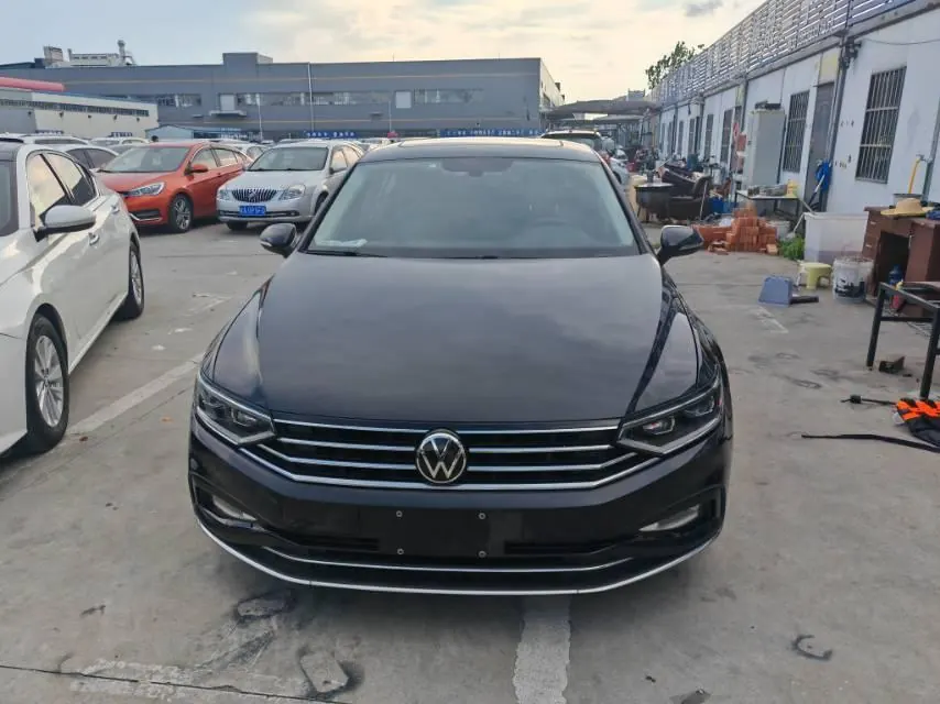 Volkswagen 2020 Magotan 2.0TSI 330TSI luxury automatic transmission 2