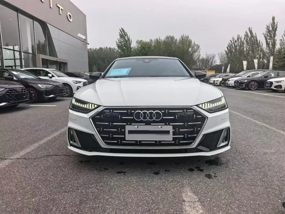 Audi 2022 A7L 2.0TFSI 45TFSI S-line Zhumeng New Edition Automatic Gear 2