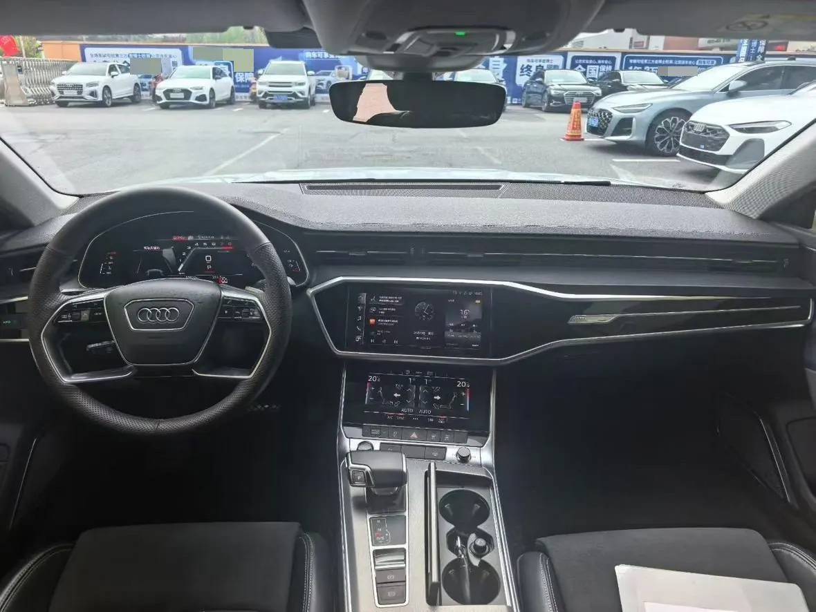 Audi 2022 A7L 2.0TFSI 45TFSI S-line Zhumeng New Edition Automatic Gear 3