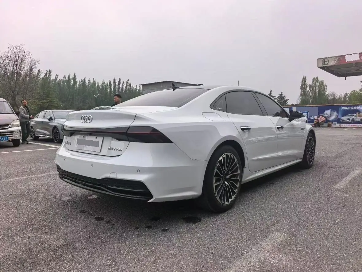 Audi 2022 A7L 2.0TFSI 45TFSI S-line Zhumeng New Edition Automatic Gear 8