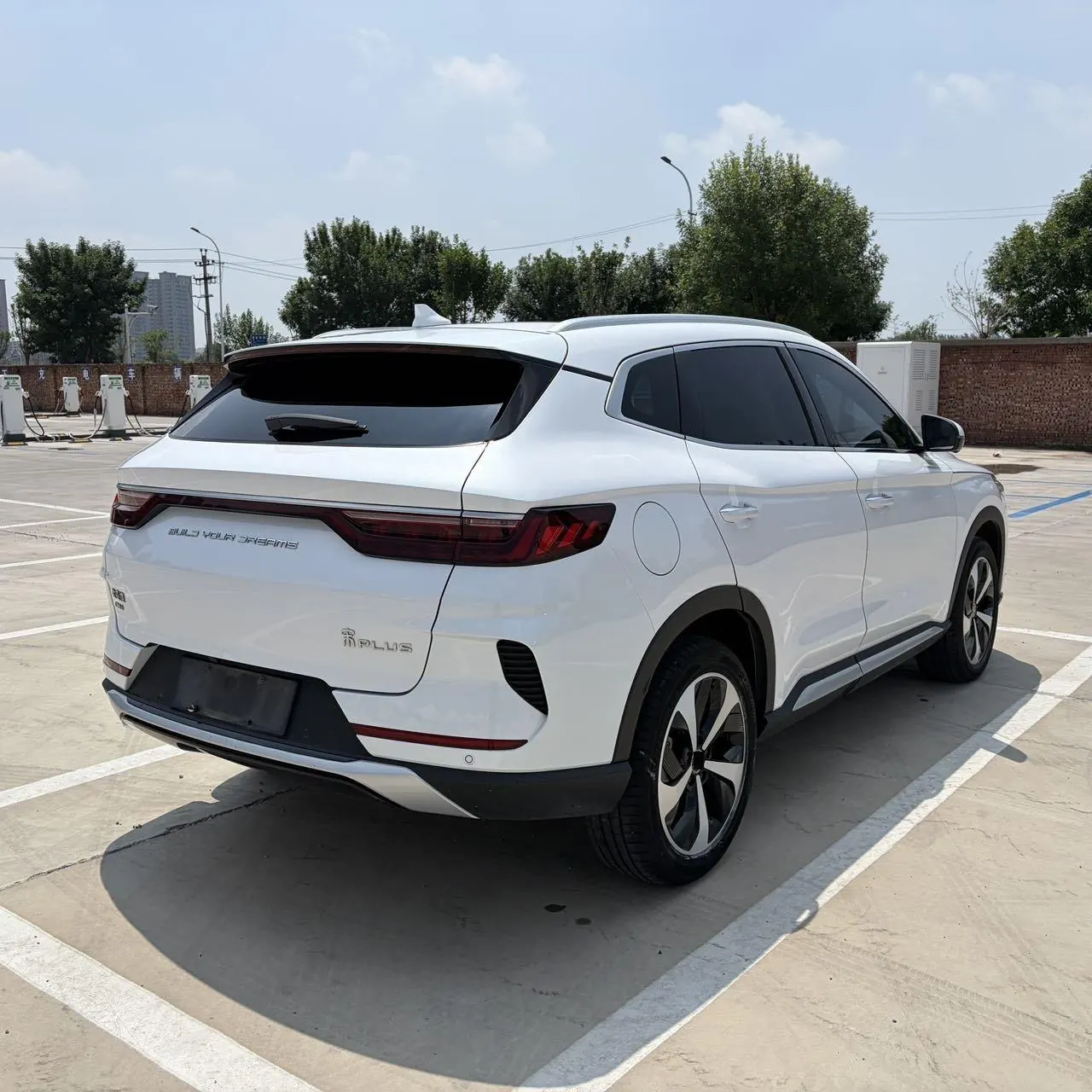 BYD Song PLUS New Energy 2022 Song PLUS DM-i 1.5 Stepless 110KM Flagship PLUS 5G Edition Automatic Gear 2