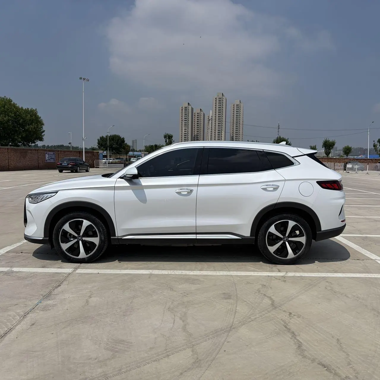 BYD Song PLUS New Energy 2022 Song PLUS DM-i 1.5 Stepless 110KM Flagship PLUS 5G Edition Automatic Gear 5