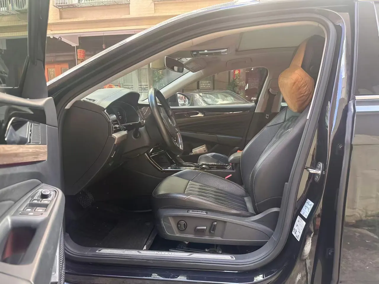 Volkswagen 2020 Passat 2.0TSI 330TSI Premium Edition Automatic Gear 3