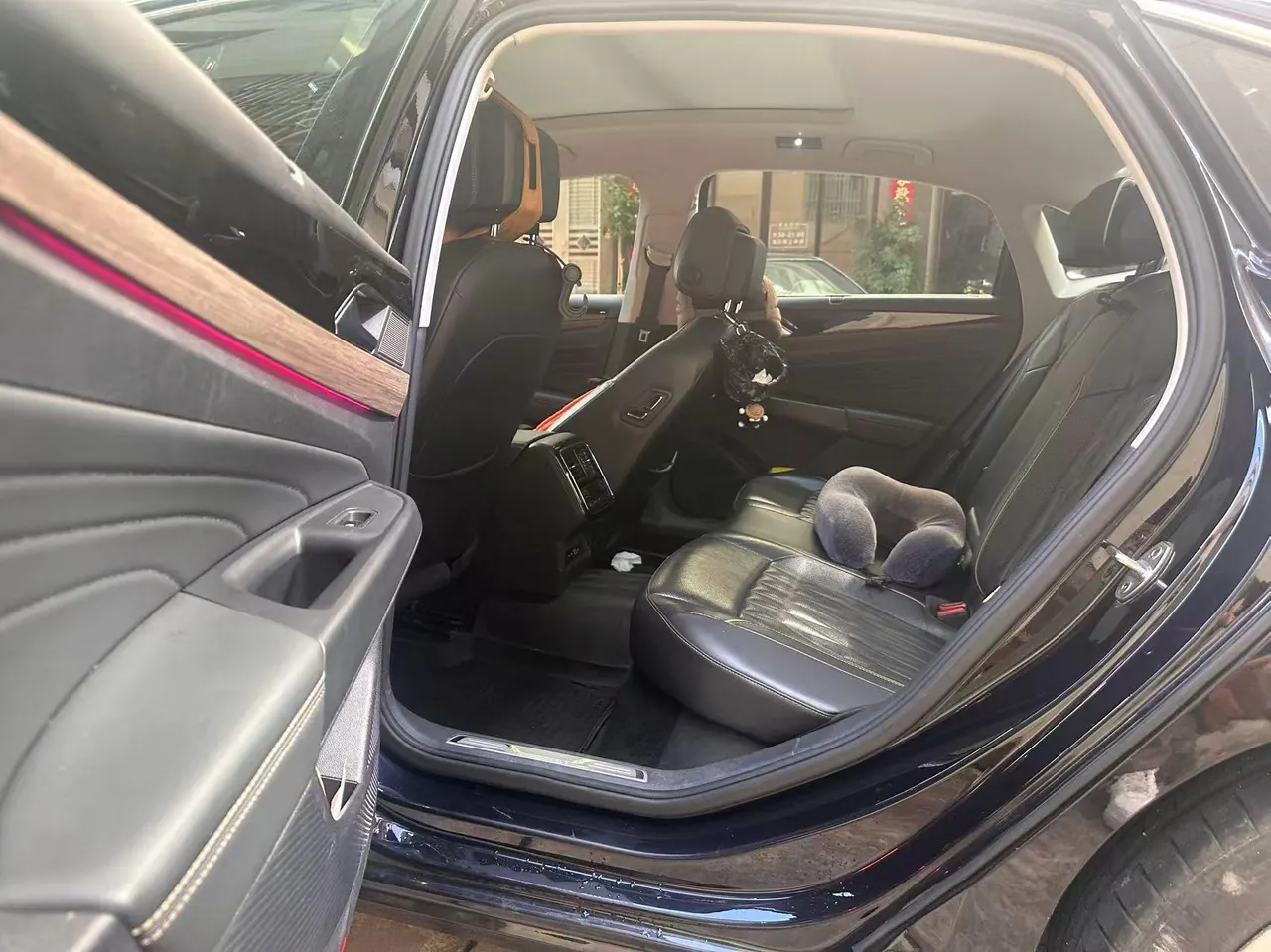 Volkswagen 2020 Passat 2.0TSI 330TSI Premium Edition Automatic Gear 4