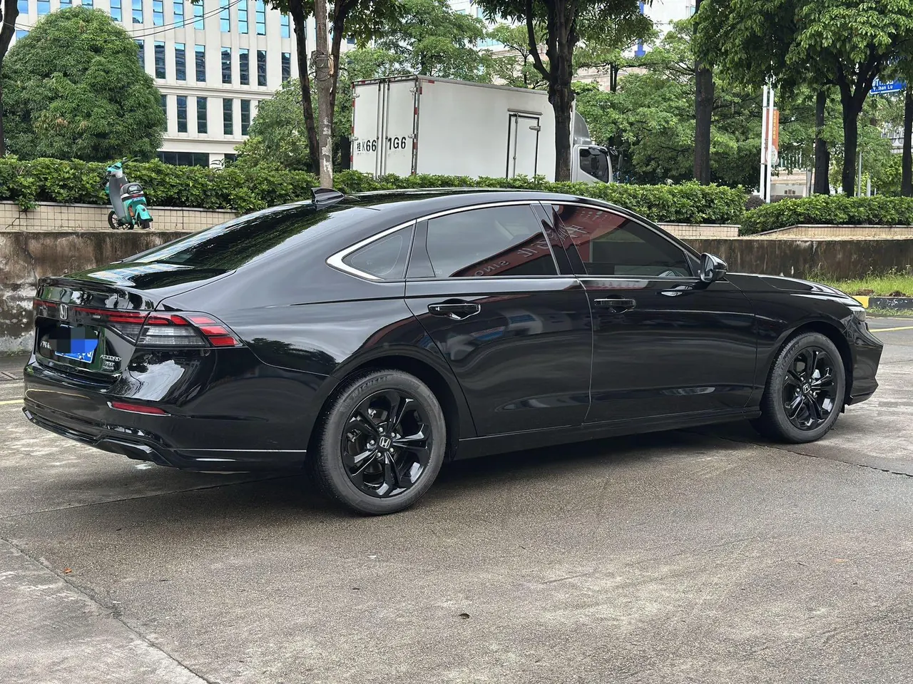 Honda 2025 11th Generation Accord 1.5T Stepless 260TURBO Sports Series Deluxe Automatic Gear 3