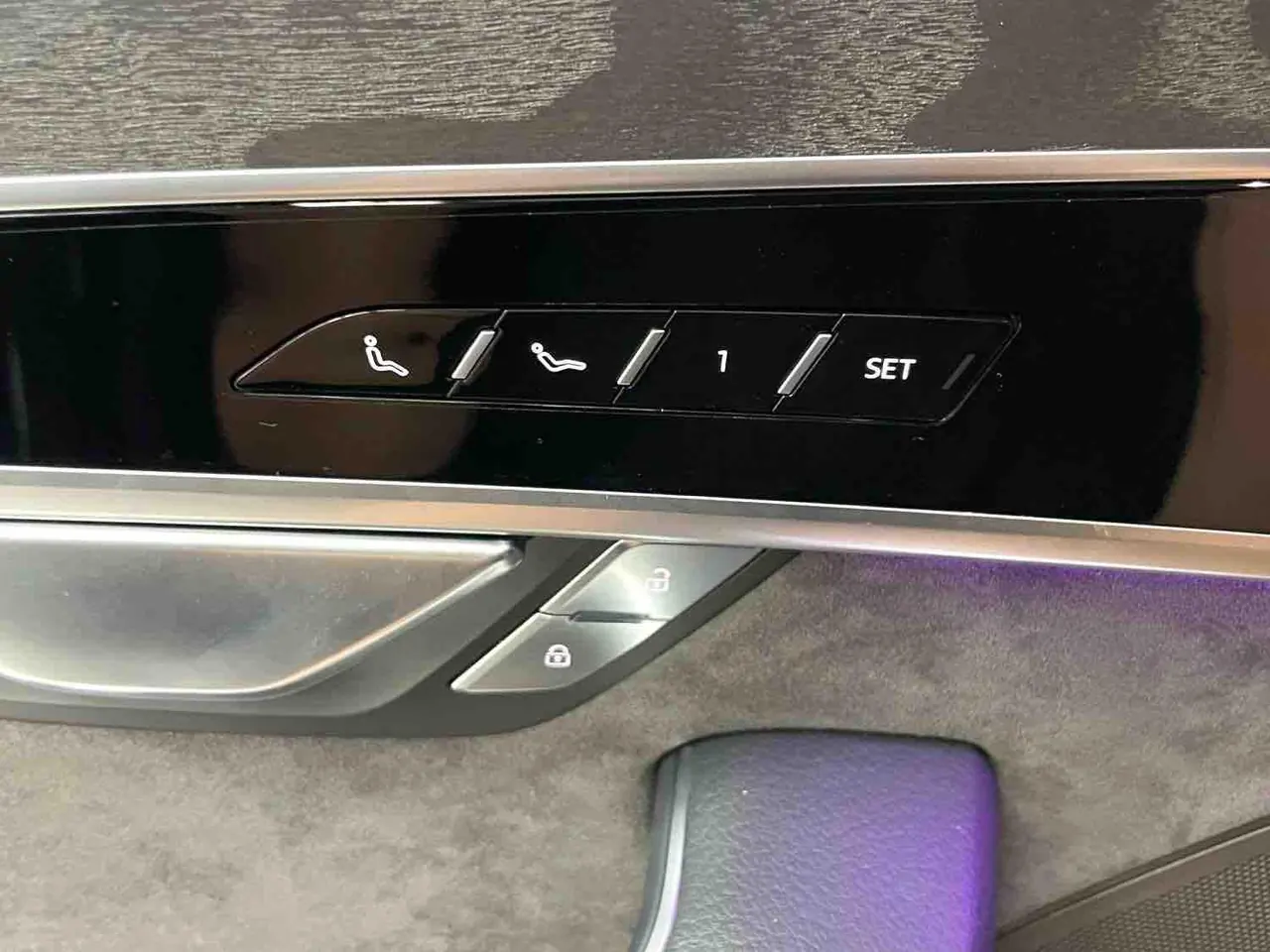 Audi A8L (Imported) 2022 A8L 48V 3.0TFSI 50TFSI Quattro Comfort Collection Edition Automatic Gear 7