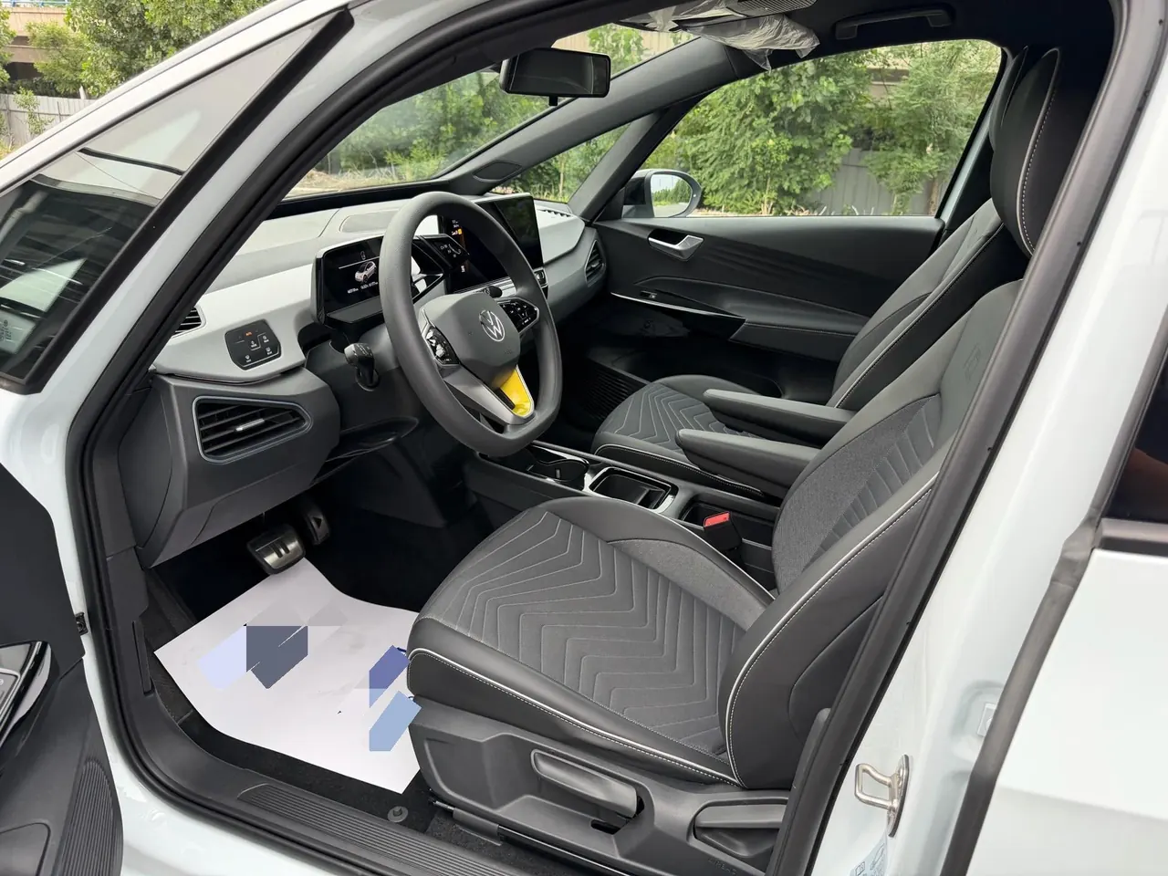 Volkswagen 2023 ID. 3 Pure Smart Edition Automatic Transmission 3