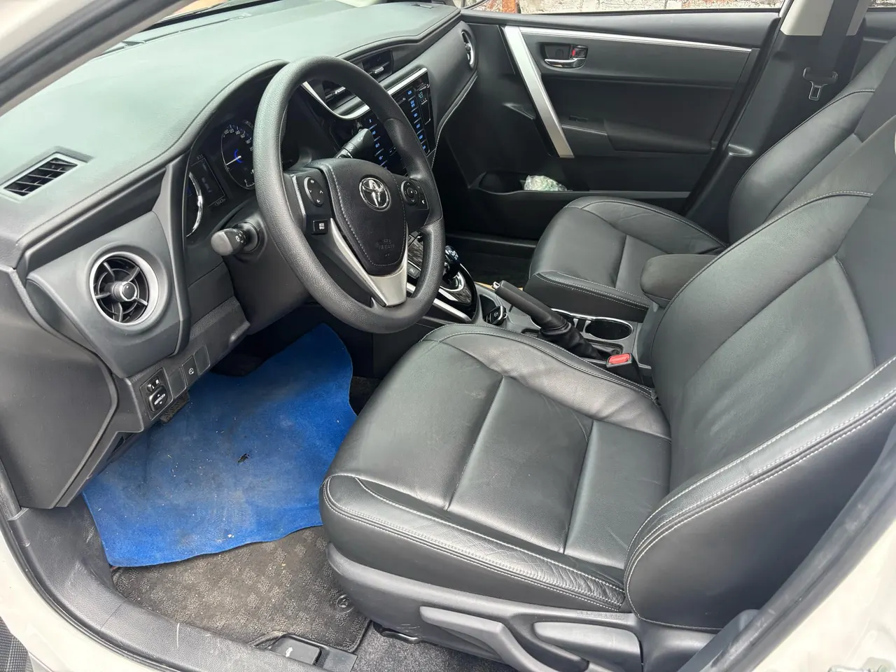 Toyota 2020 Corolla Double Engine E 1.8 Stepless Comfort Edition Automatic Gear 2
