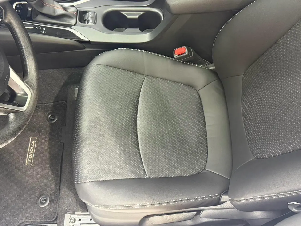 Toyota 2021 corolla 1.2T stepless elite version of automatic gear 10
