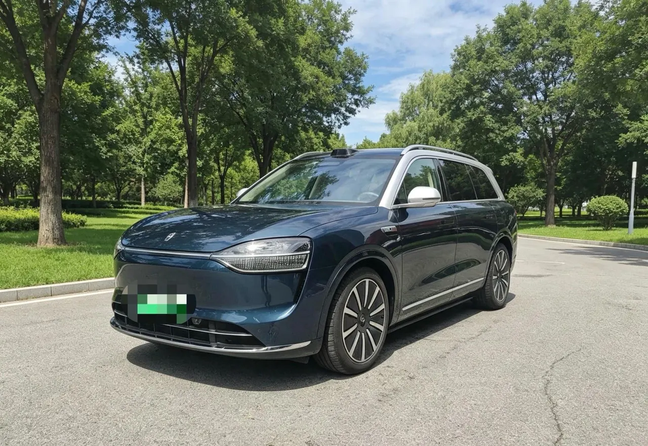 AITO 2025 AITO M9 extended range Ultra version 52kWh5 seat version automatic gear - View 1
