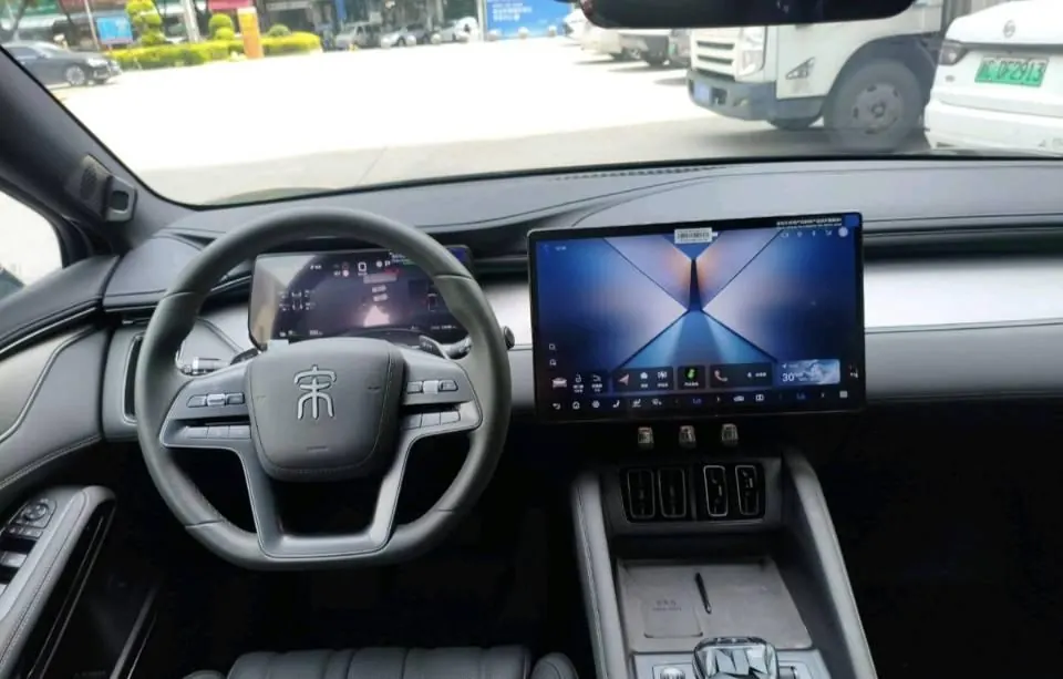 BYD 2025 Song L EV Smart Driving Edition 662km Laser Radar Excellent Automatic Gear 2