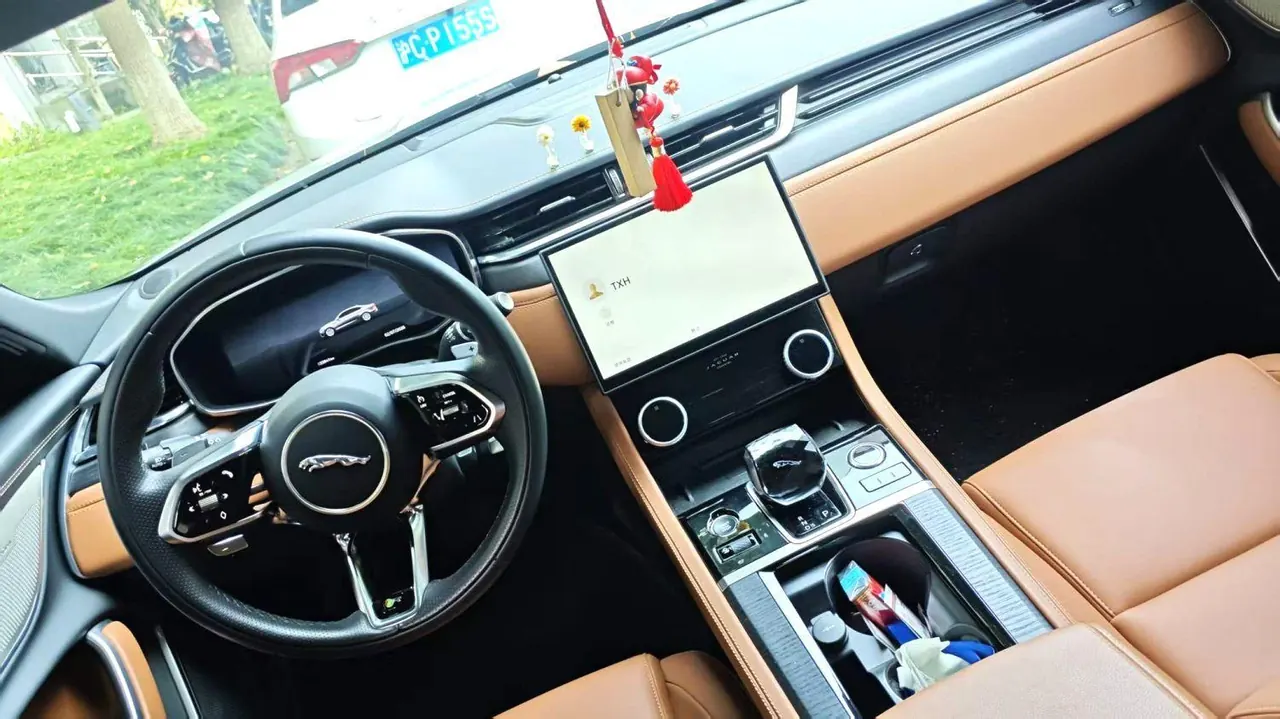 Jaguar 2023 XFL 2.0T P 12500.00g Drive Elite Sports Edition Automatic Gear 6