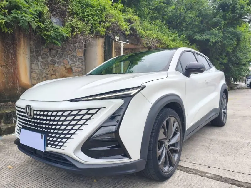 Open image lightbox: ChangAn 2020 UNI-T 1.5T honorable automatic gear