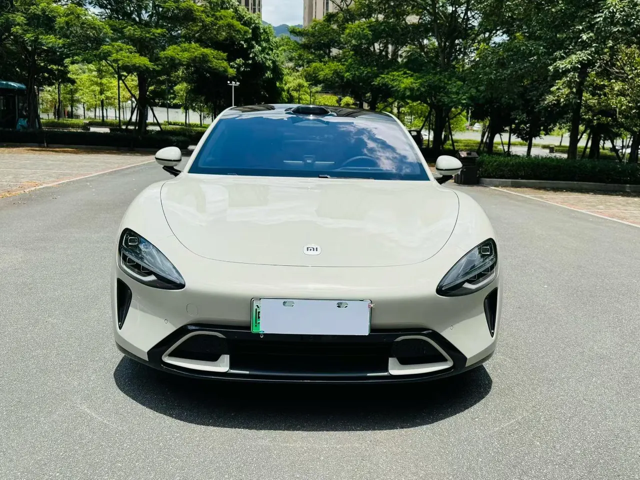 MI 2024 SU 7 750km Four-wheel Drive Max Founding Edition Automatic Gear 3
