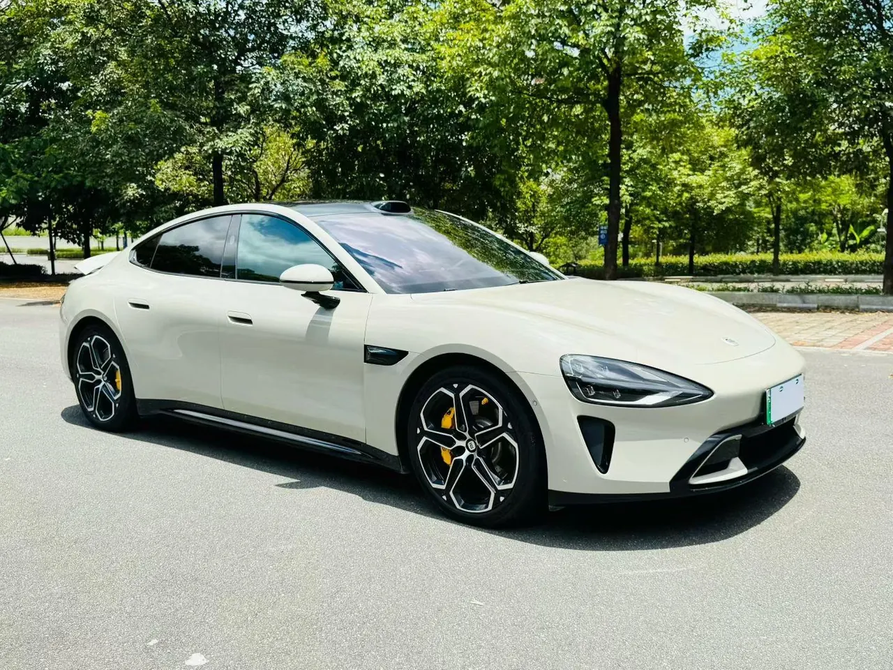 MI 2024 SU 7 750km Four-wheel Drive Max Founding Edition Automatic Gear 7