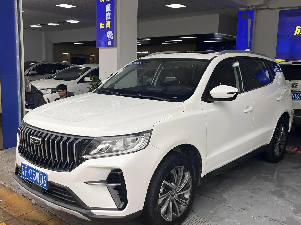 Открыть галерею: Geely Vision SUV(X6) 2021 Vision X6 Pro 1.4T Premium Automatic