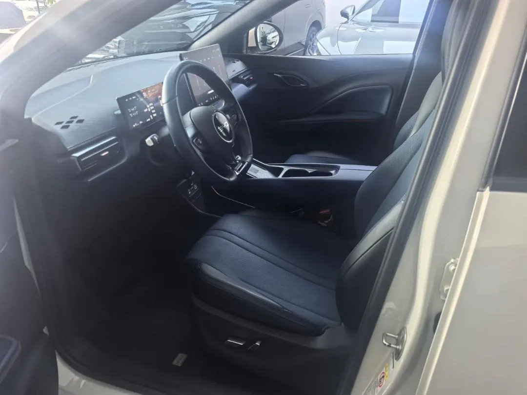 BYD 2025 Seagull 405km Flying Edition Automatic Gear 3