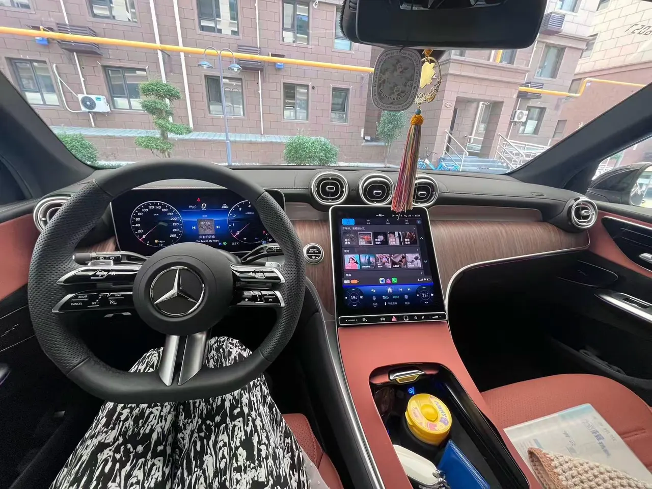 Mercedes Benz 2025 GLC 300 L 4MATIC 48V 2.0T Dynamic 5-seat (Modified) Automatic Gear 4