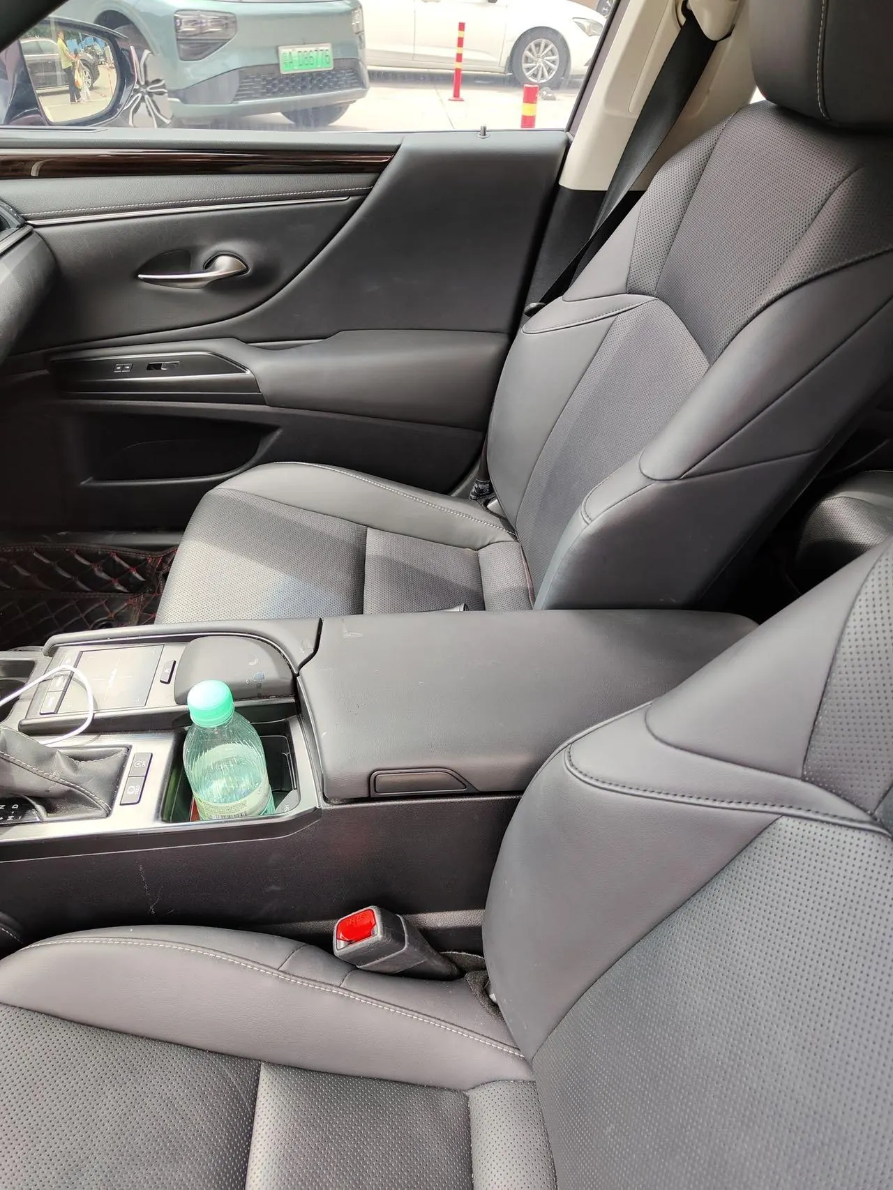 Lexus ES (Imported) 2020 ES200 2.0 Stepless Deluxe Edition Automatic Gear 6