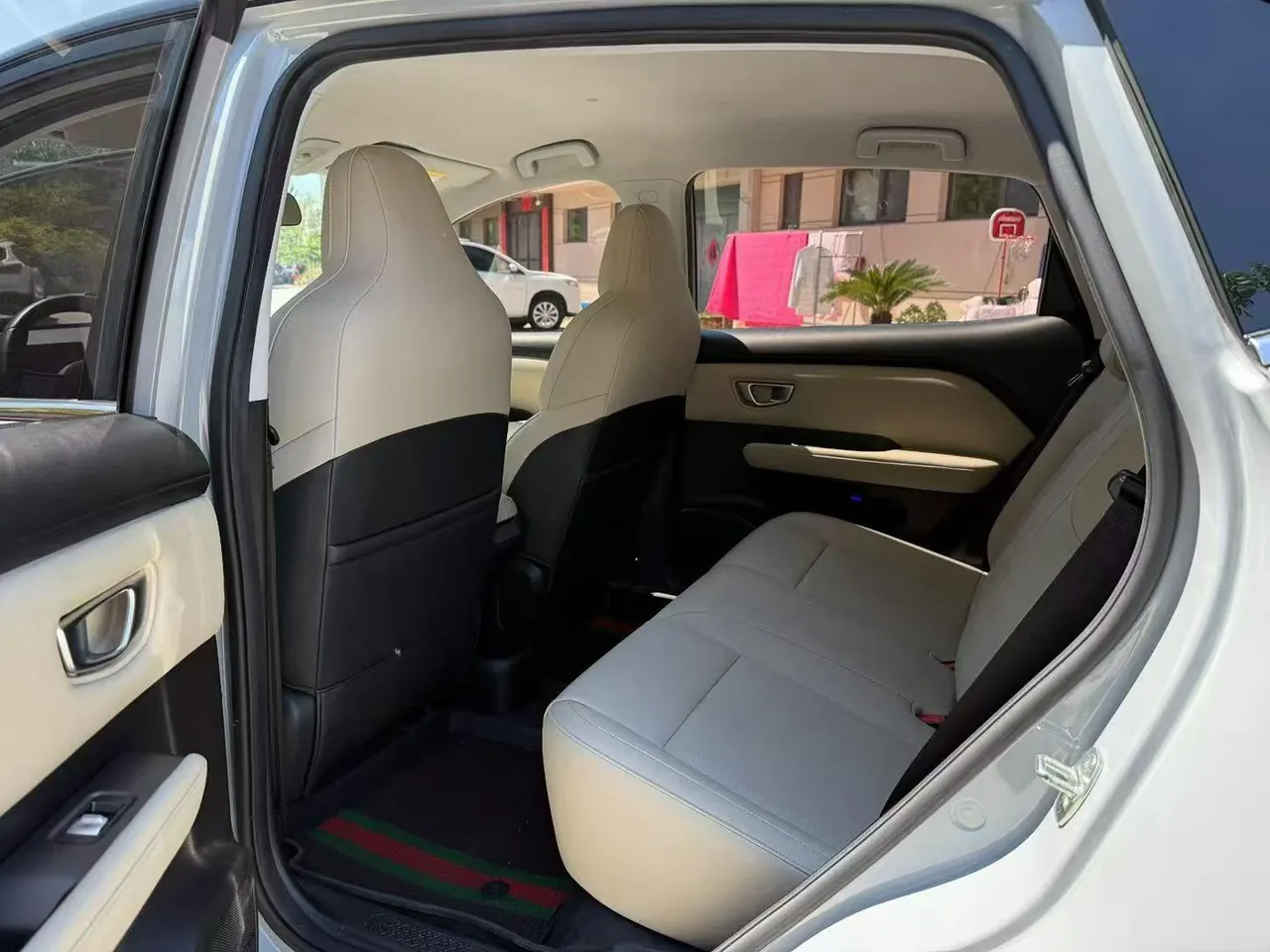 WuLing 2025 Plantronics S 325km Exclusive Automatic Transmission 5