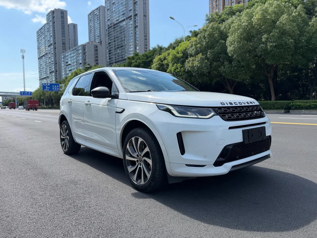 Land Rover 2020 Discovery Sports Edition 48V 2.0T 249PS R-Dynamic S Performance Edition Automatic Gear 3