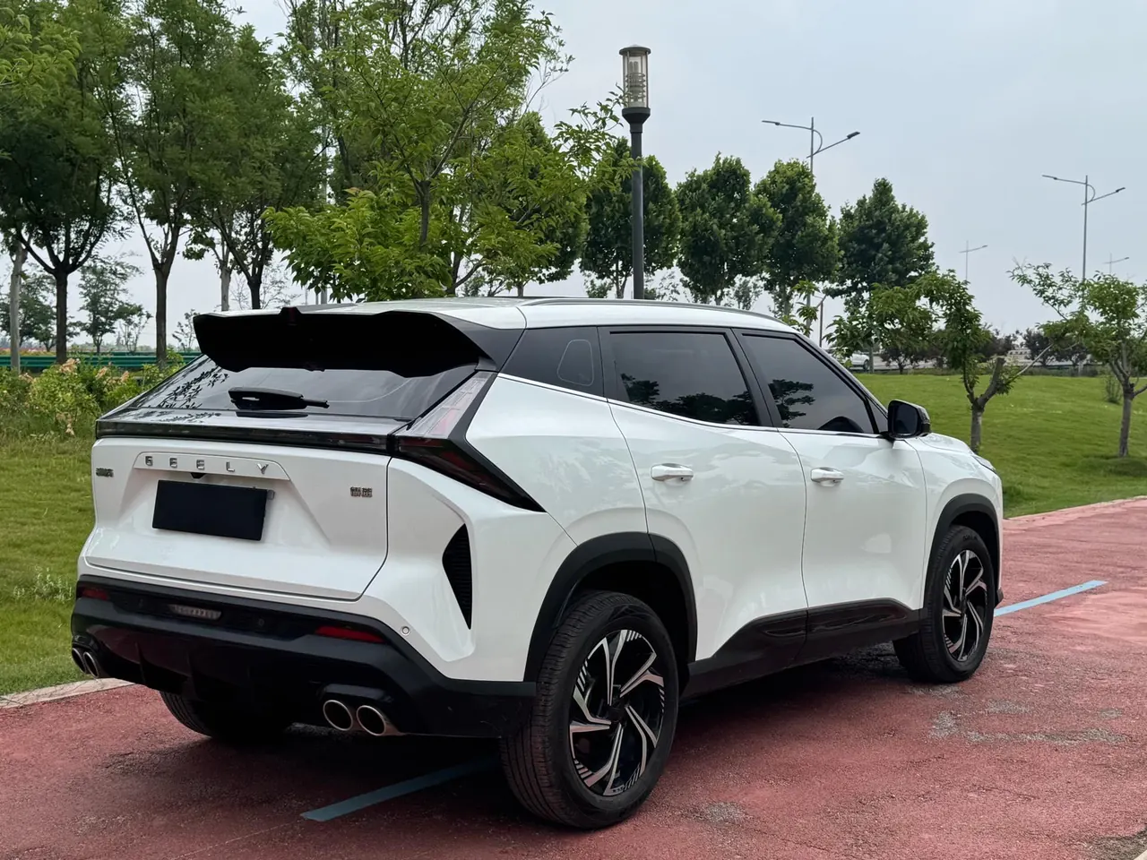 Geely 2023 Boyue COOL 1.5TD COOL Smart Auto 4