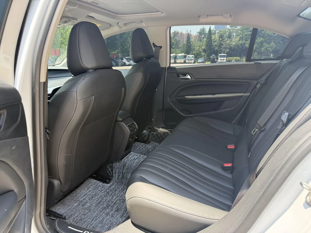 Peugeot 2024 408 1.5T 360THP 9