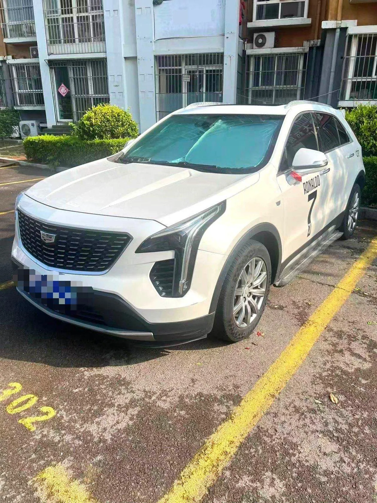 Open image lightbox: Cadillac 2020 XT4 2.0T 28T Two-Drive Leading Automatic Gear