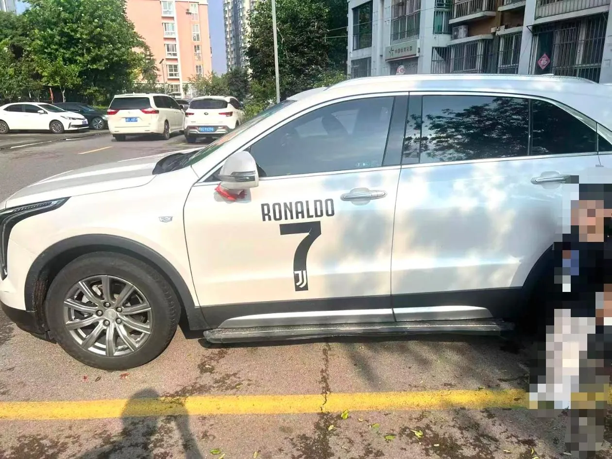 Cadillac 2020 XT4 2.0T 28T Two-Drive Leading Automatic Gear 2