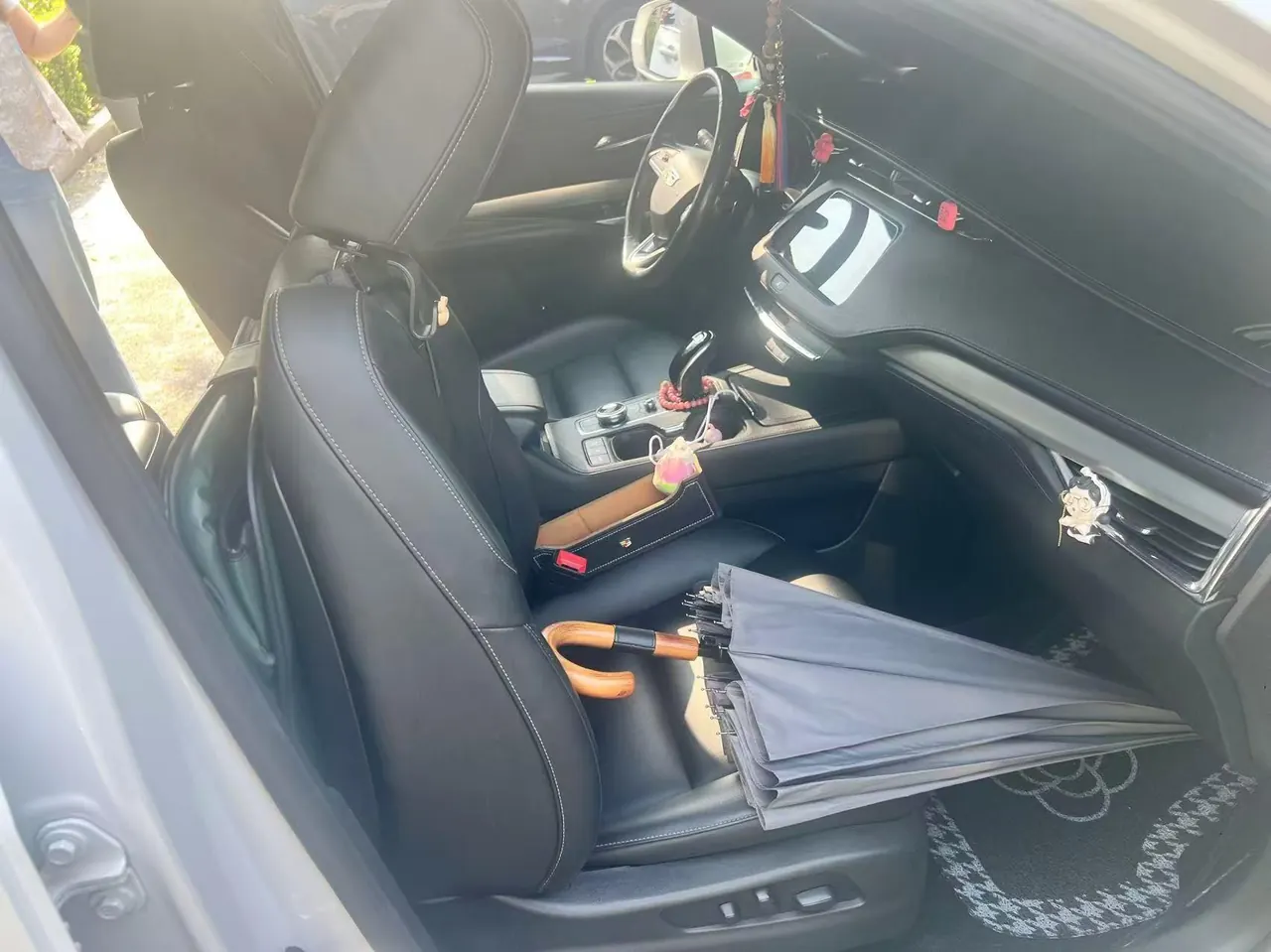 Cadillac 2020 XT4 2.0T 28T Two-Drive Leading Automatic Gear 6