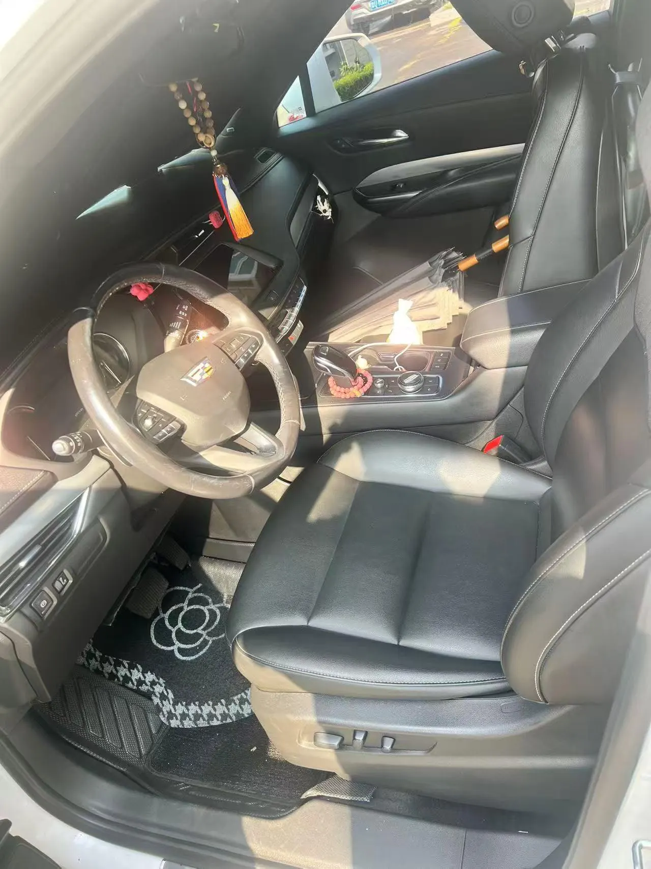 Cadillac 2020 XT4 2.0T 28T Two-Drive Leading Automatic Gear 7