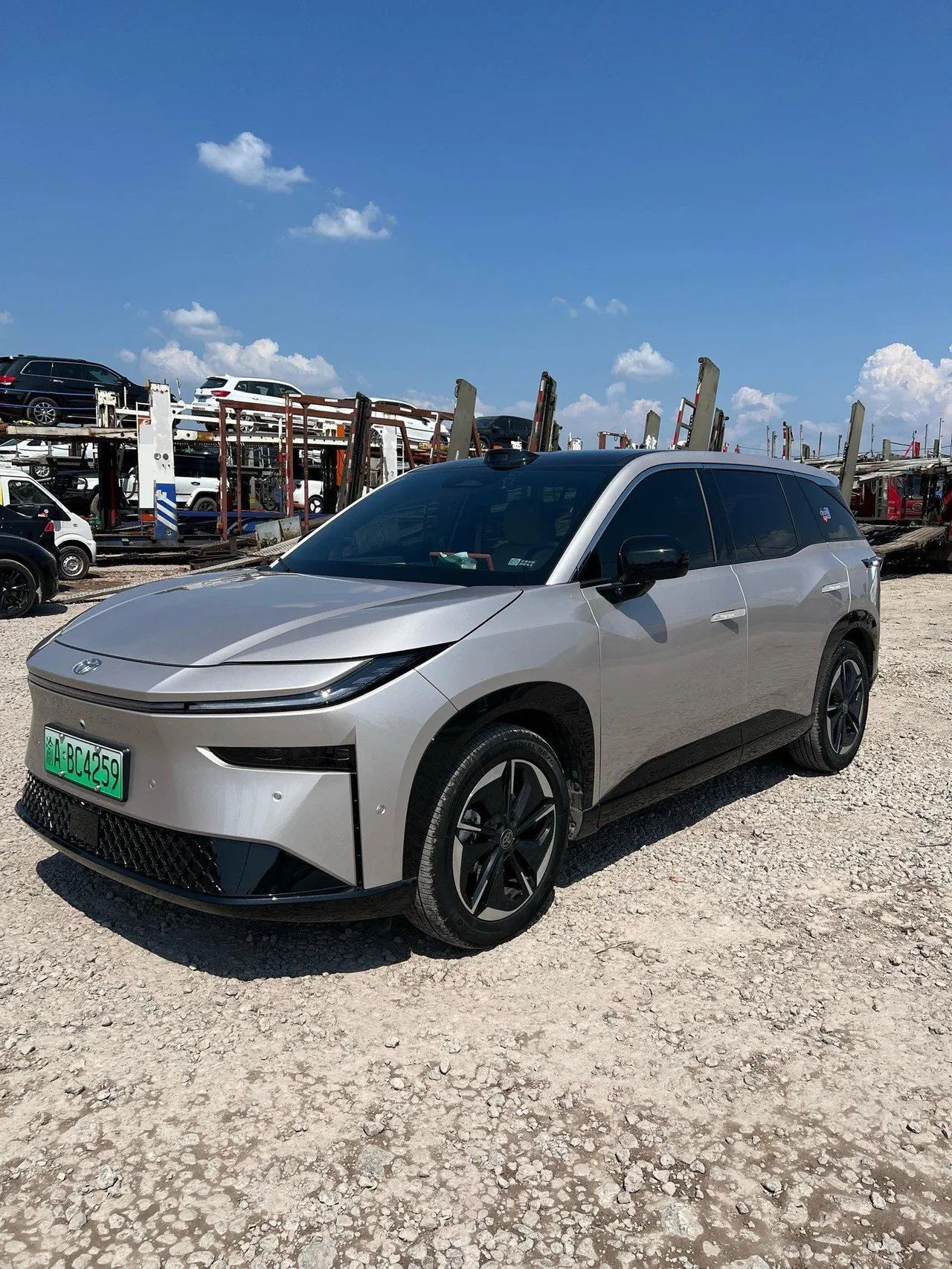 Toyota 2025 Platinum Intelligence 3X 520 Pro Advanced Intelligence Driving Edition Automatic Gear - View 1