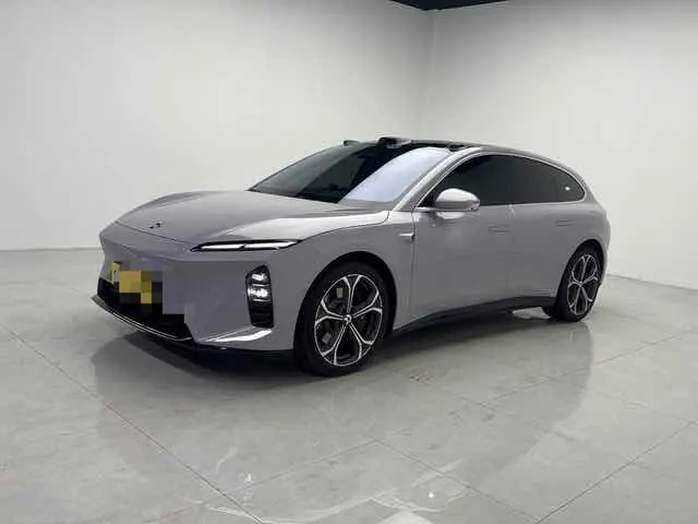 NIO 2025 ET5T 75kWh Touring automatic - View 1