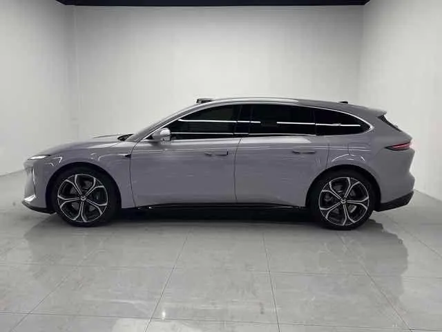 NIO 2025 ET5T 75kWh Touring automatic 2