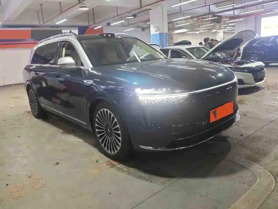 AITO 2025 AITO M9 extended range Ultra version 52kWh6 seat version automatic gear 2