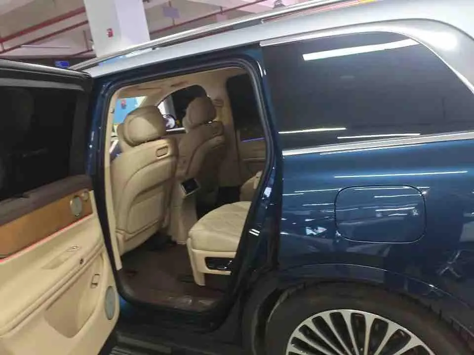 AITO 2025 AITO M9 extended range Ultra version 52kWh6 seat version automatic gear 4