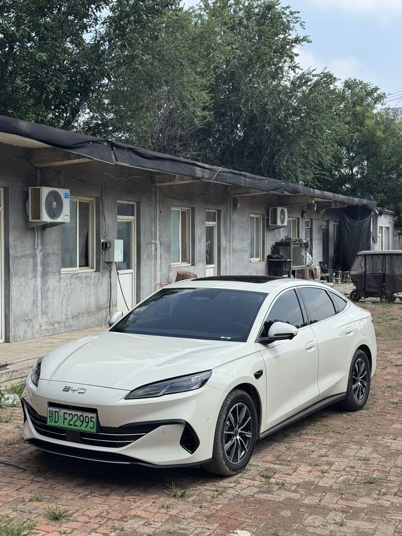 BYD 2025 seals 06 DM-i 1.5 stepless smart driving version 120KM exclusive automatic gear - View 1