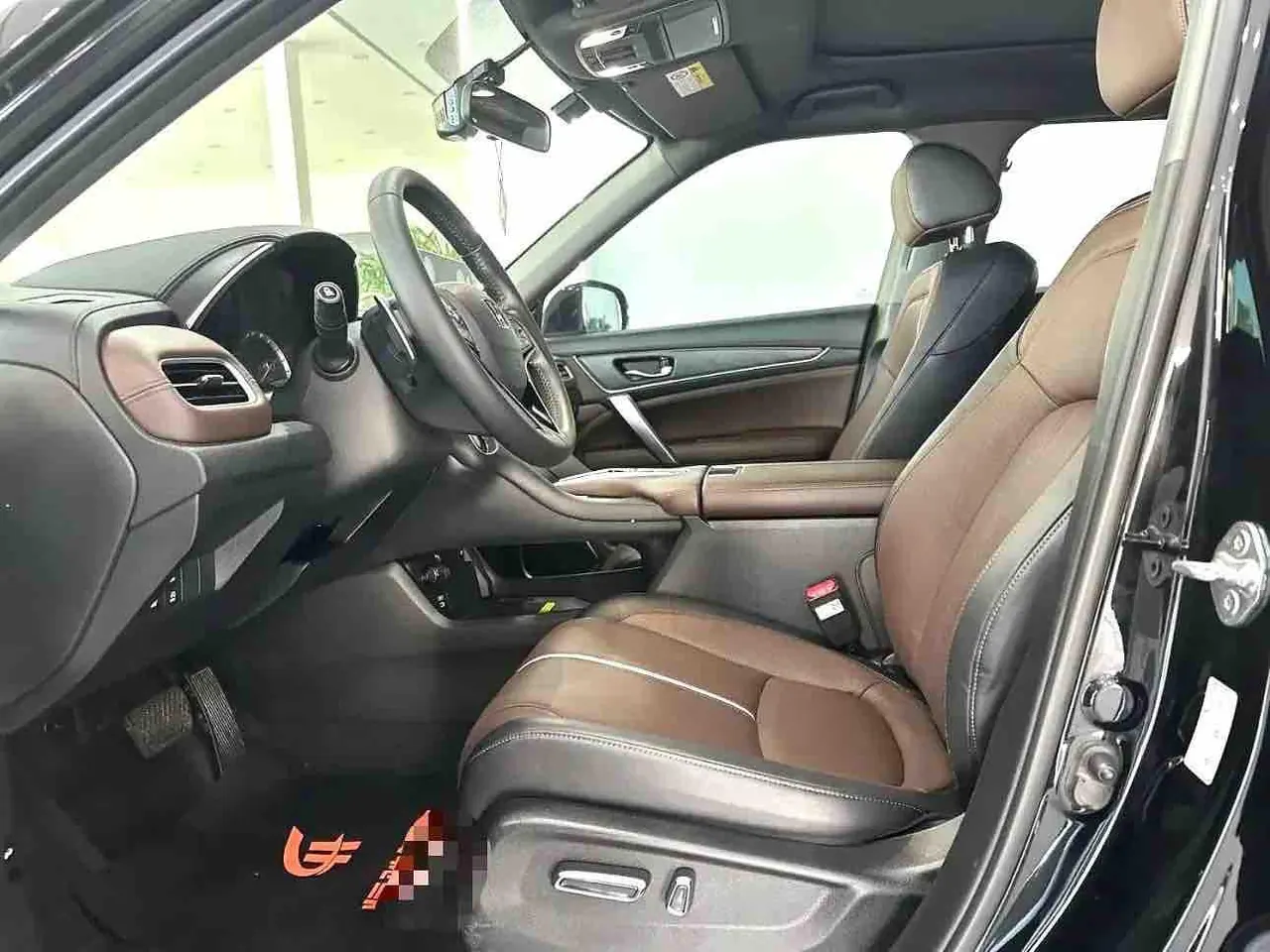 Honda 2024 UR-V 2.0T 370TURBO two-drive elegant version of automatic gear 5